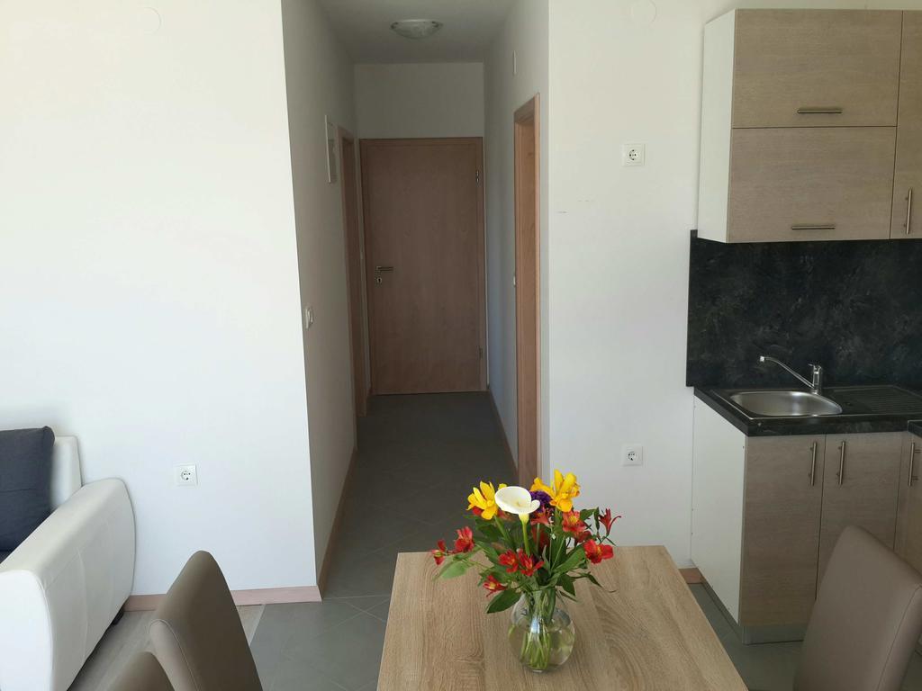 Solmaris Apartments Sukošan Eksteriør bilde
