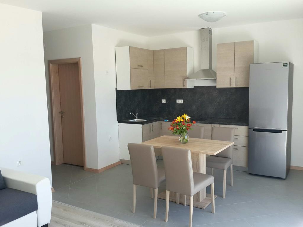 Solmaris Apartments Sukošan Eksteriør bilde